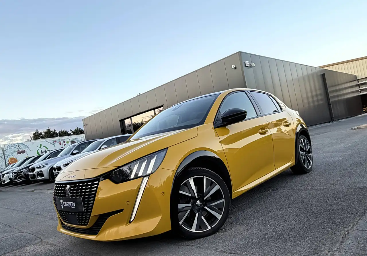 Peugeot 208 - 3