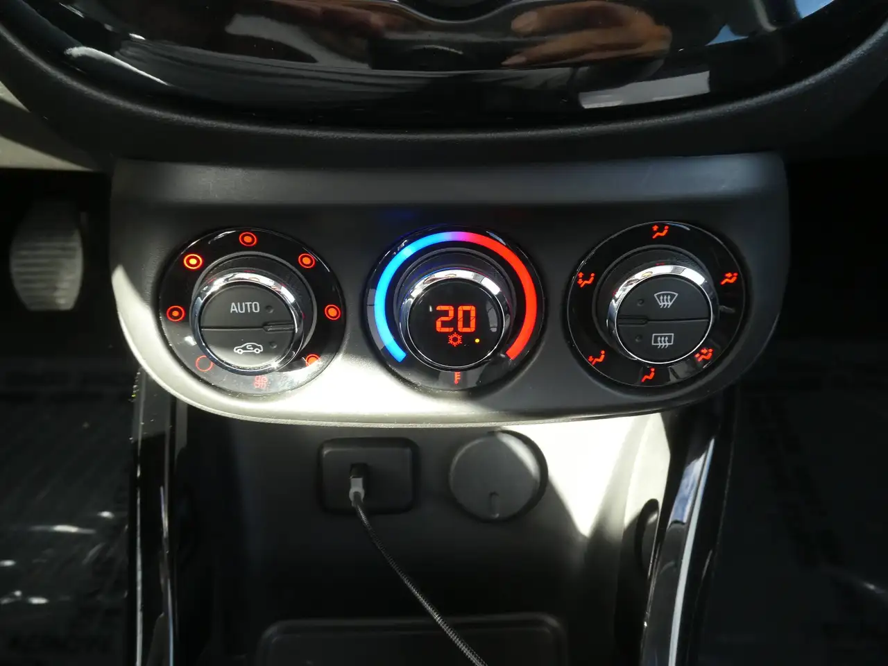 Opel Adam - 11