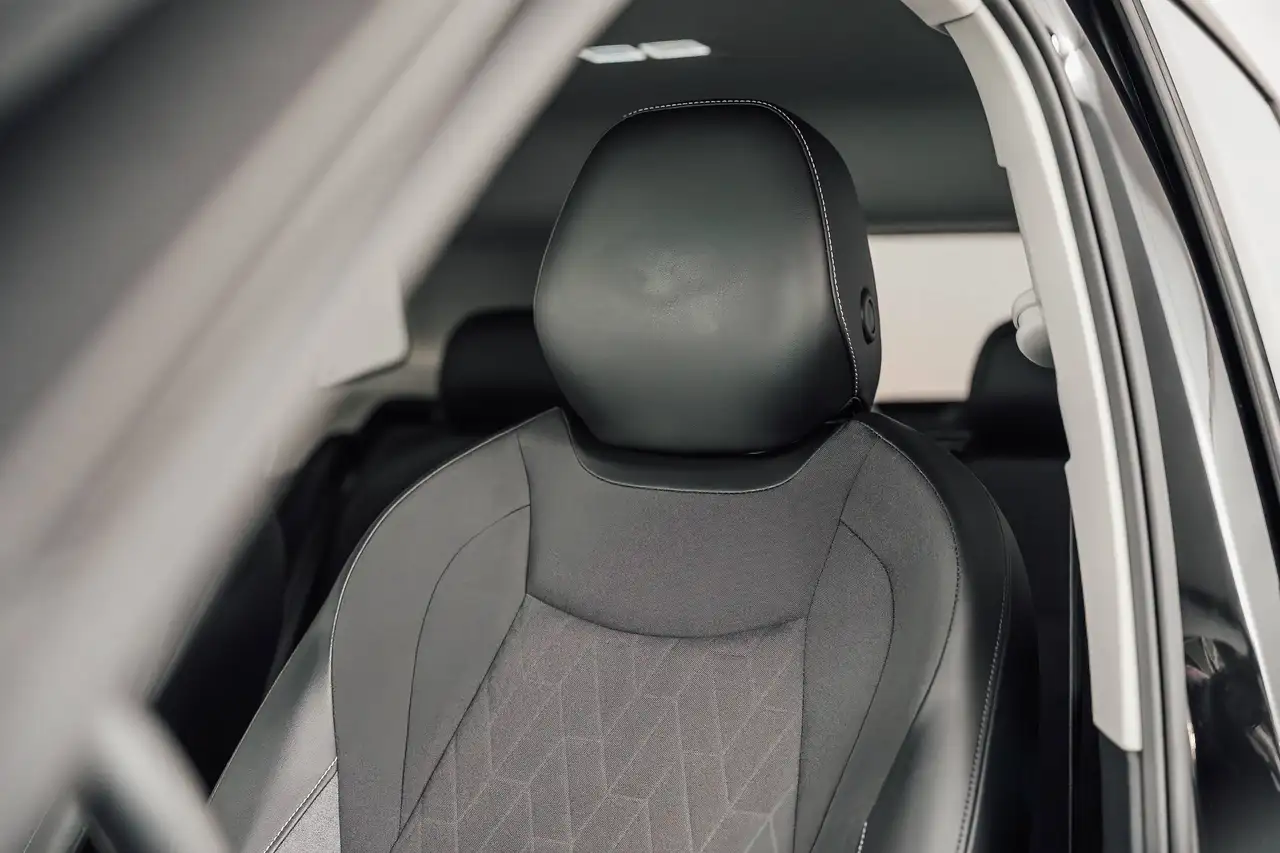 Volkswagen Tiguan - 9