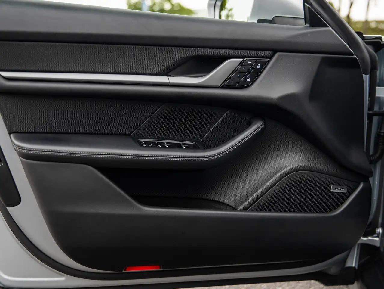 Porsche Taycan - 6