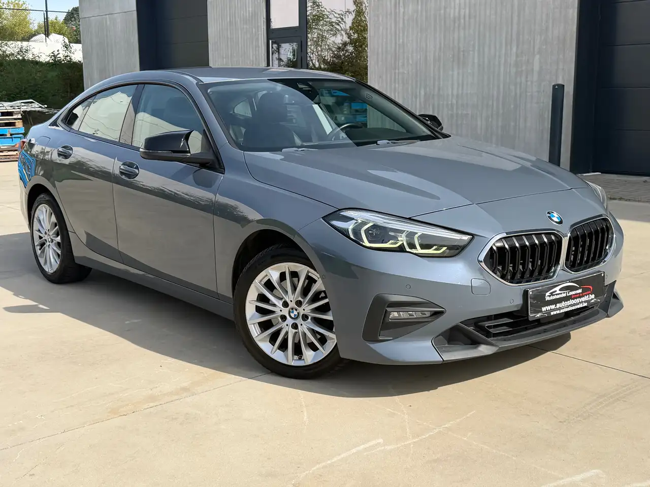 BMW 218