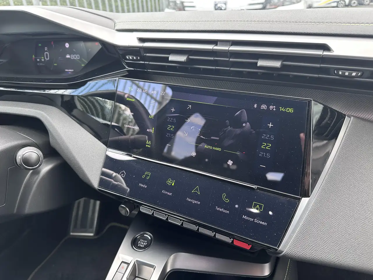 Peugeot 308 - 8