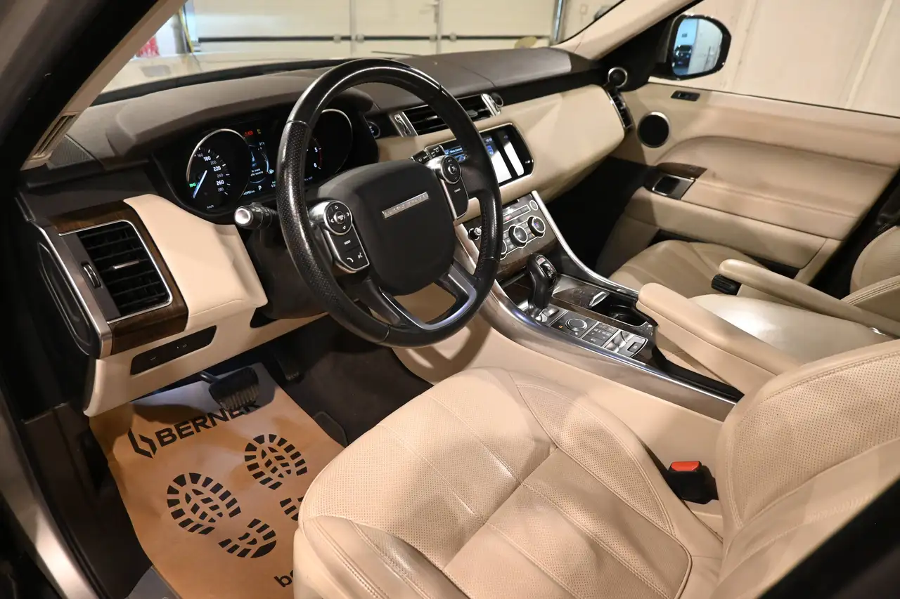 Land Rover Range Rover Sport - 12