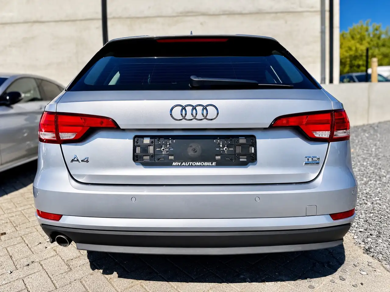 Audi A4 - 8