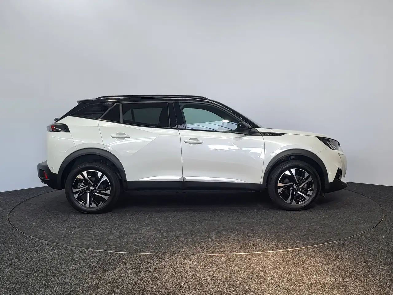 Peugeot 2008 - 7