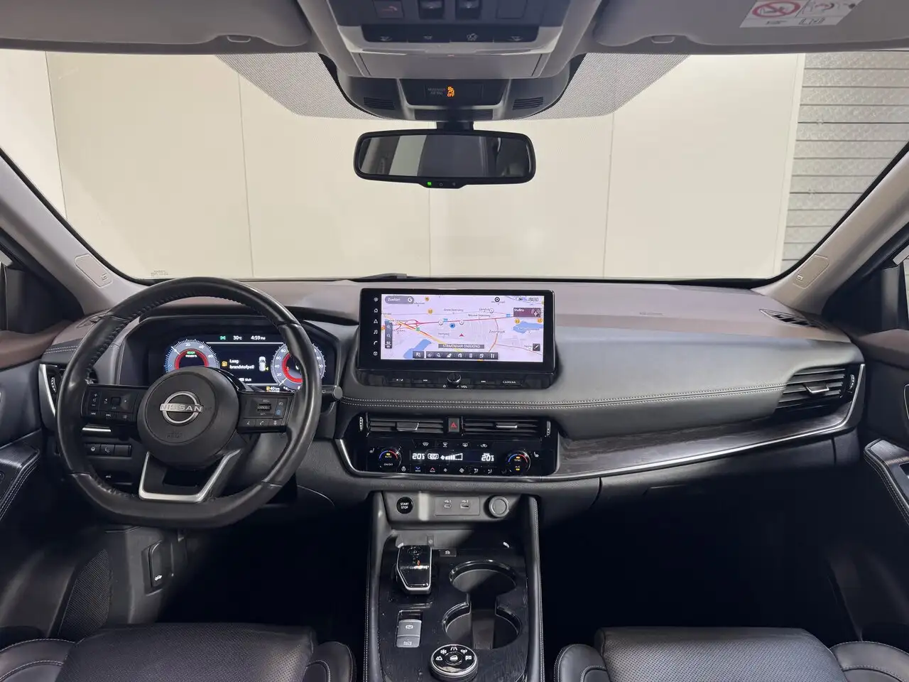Nissan X-Trail - 12