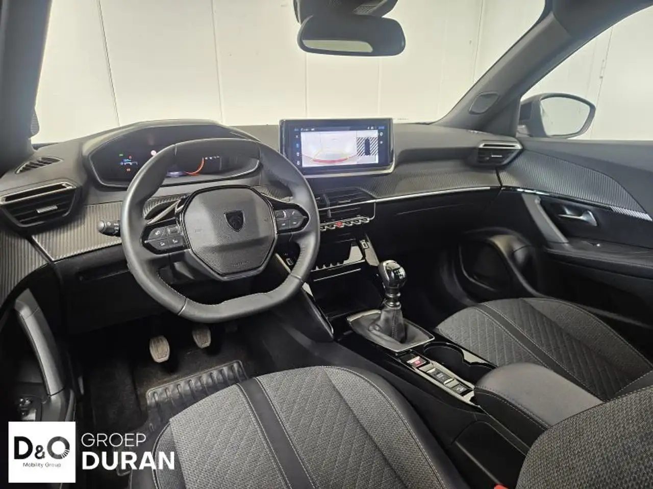 Peugeot 2008 - 12