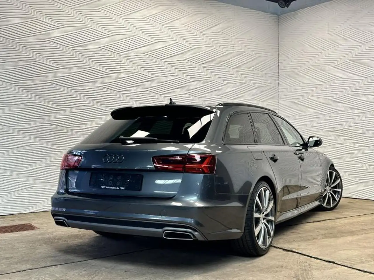 Audi A6 - 8