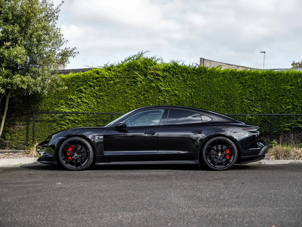 Porsche Taycan - 3