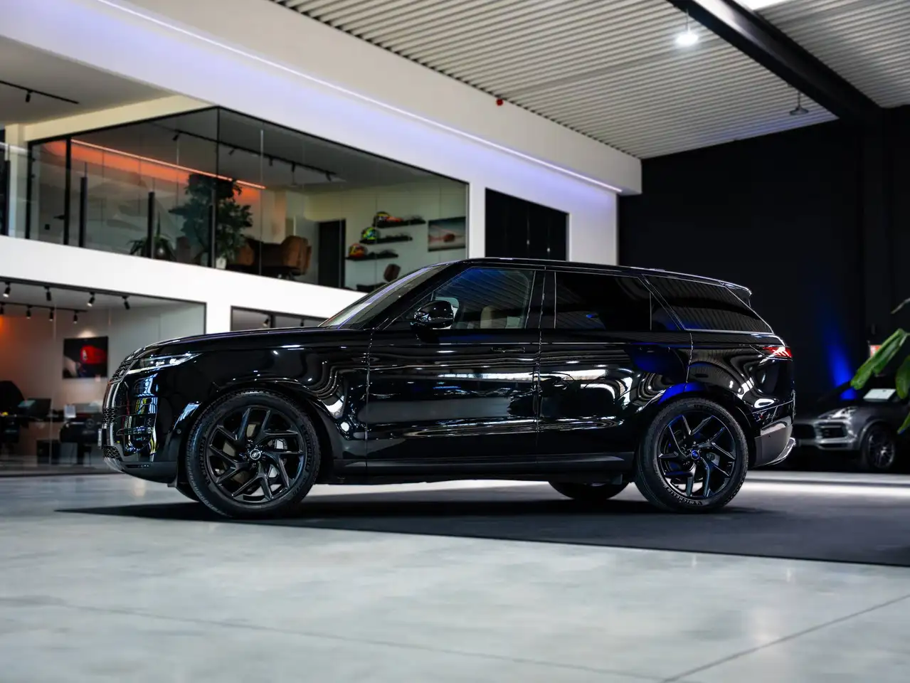Land Rover Range Rover Sport - 3