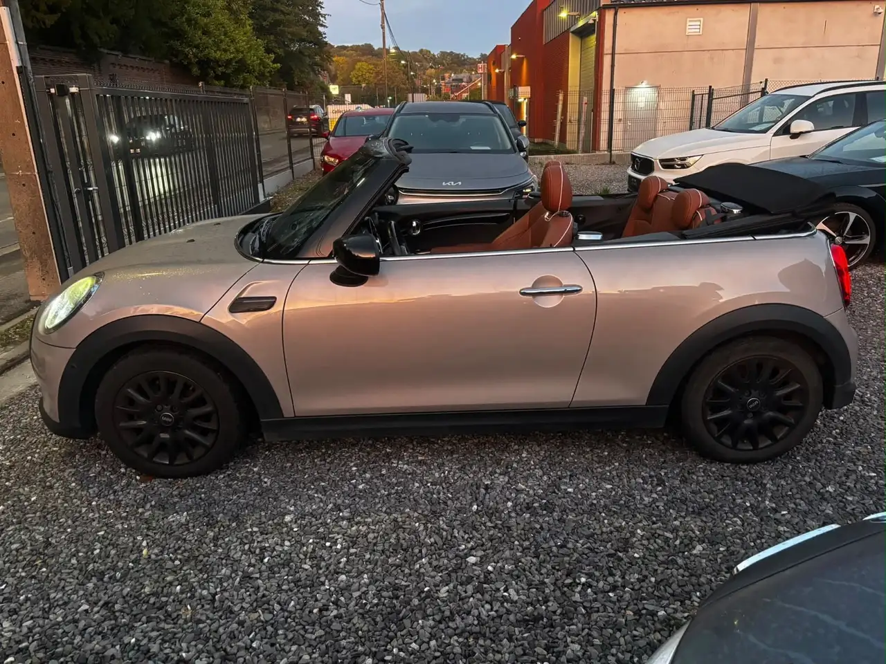 MINI Cooper Cabrio - 9