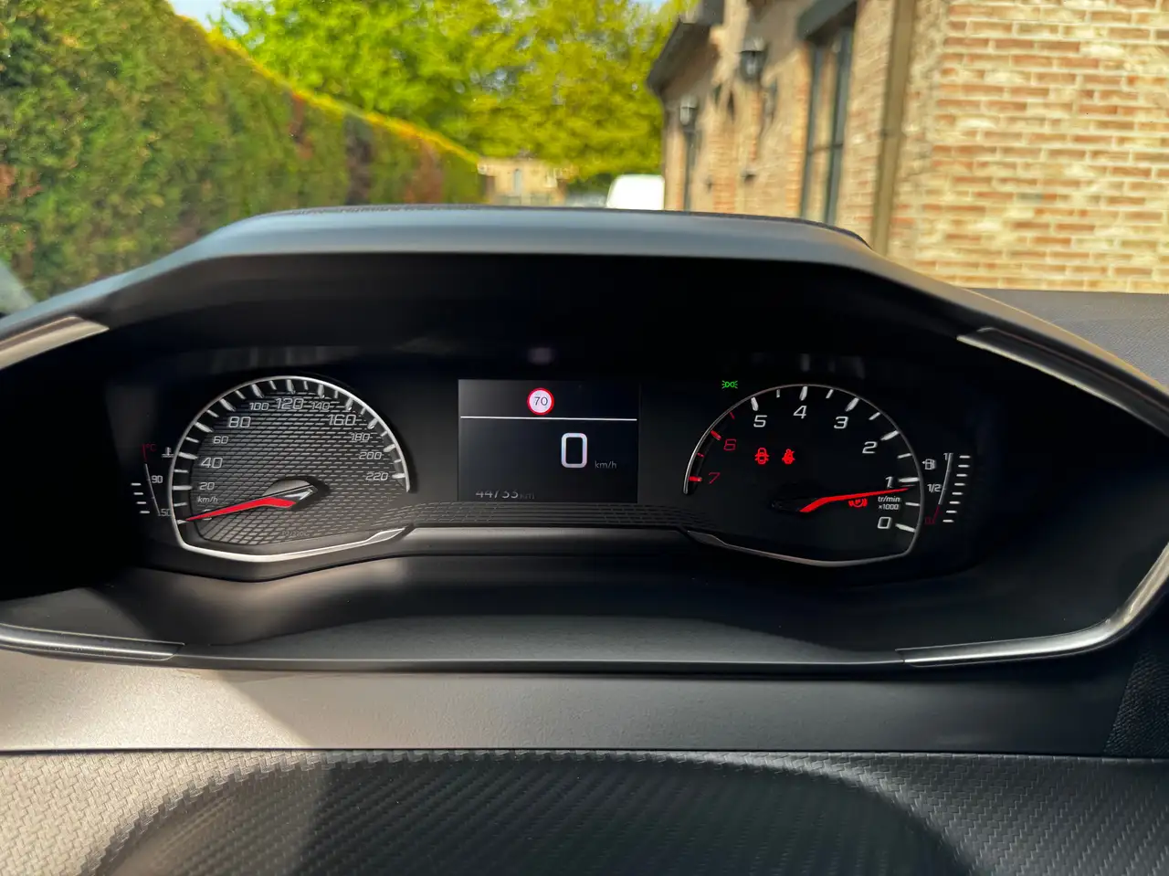 Peugeot 208 - 9