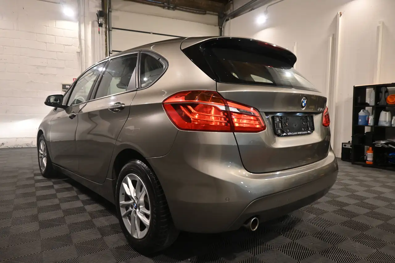 BMW 216 - 6