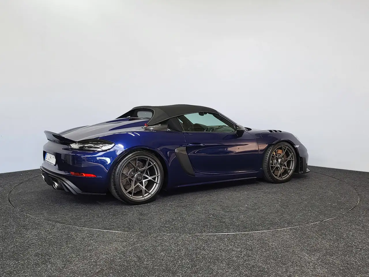 Porsche 718 Spyder - 6