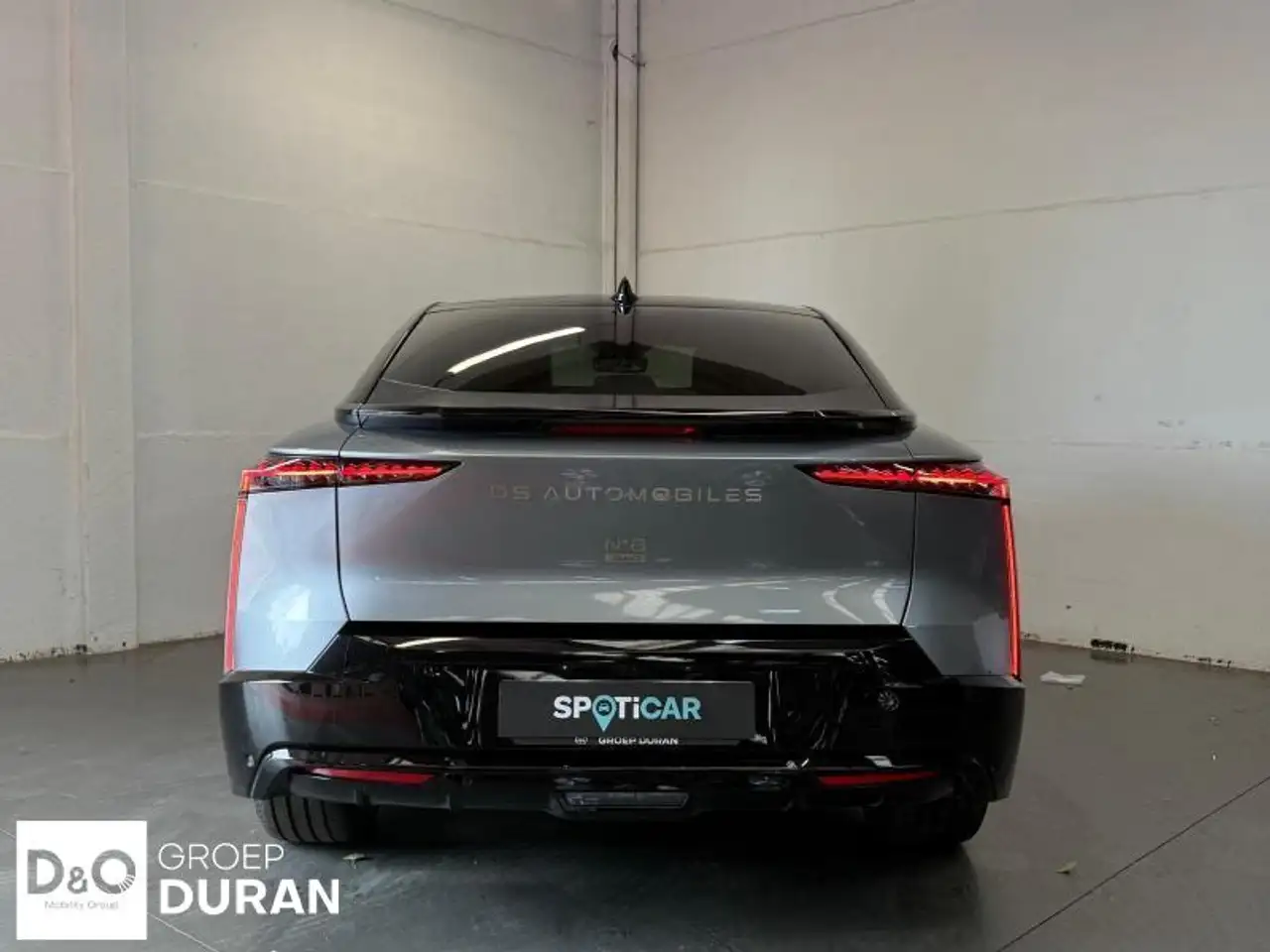 DS Automobiles N°8 - 5