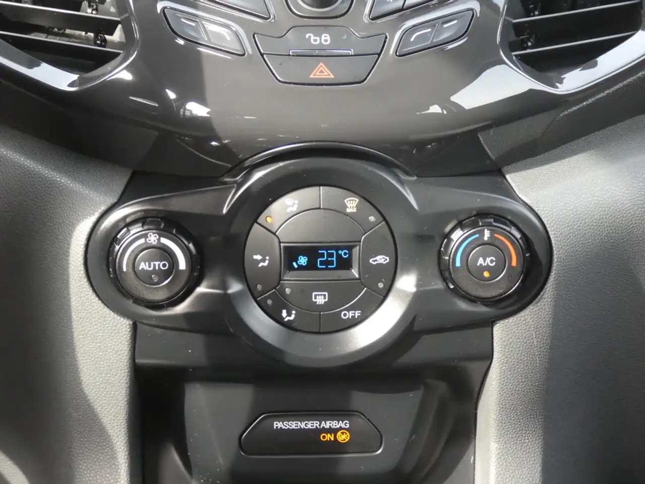 Ford EcoSport - 10
