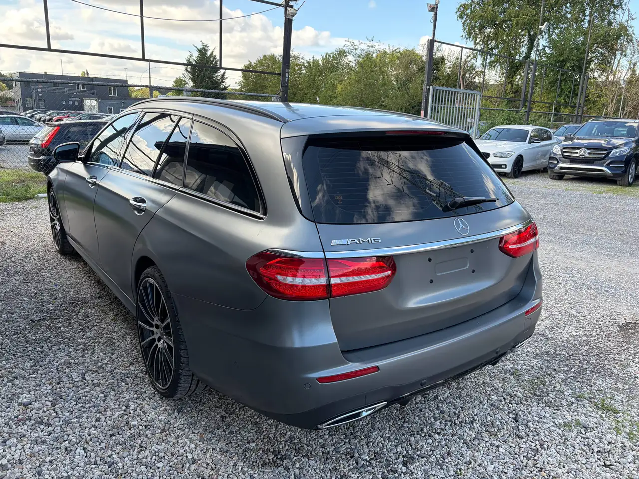 Mercedes-Benz E 200 - 5