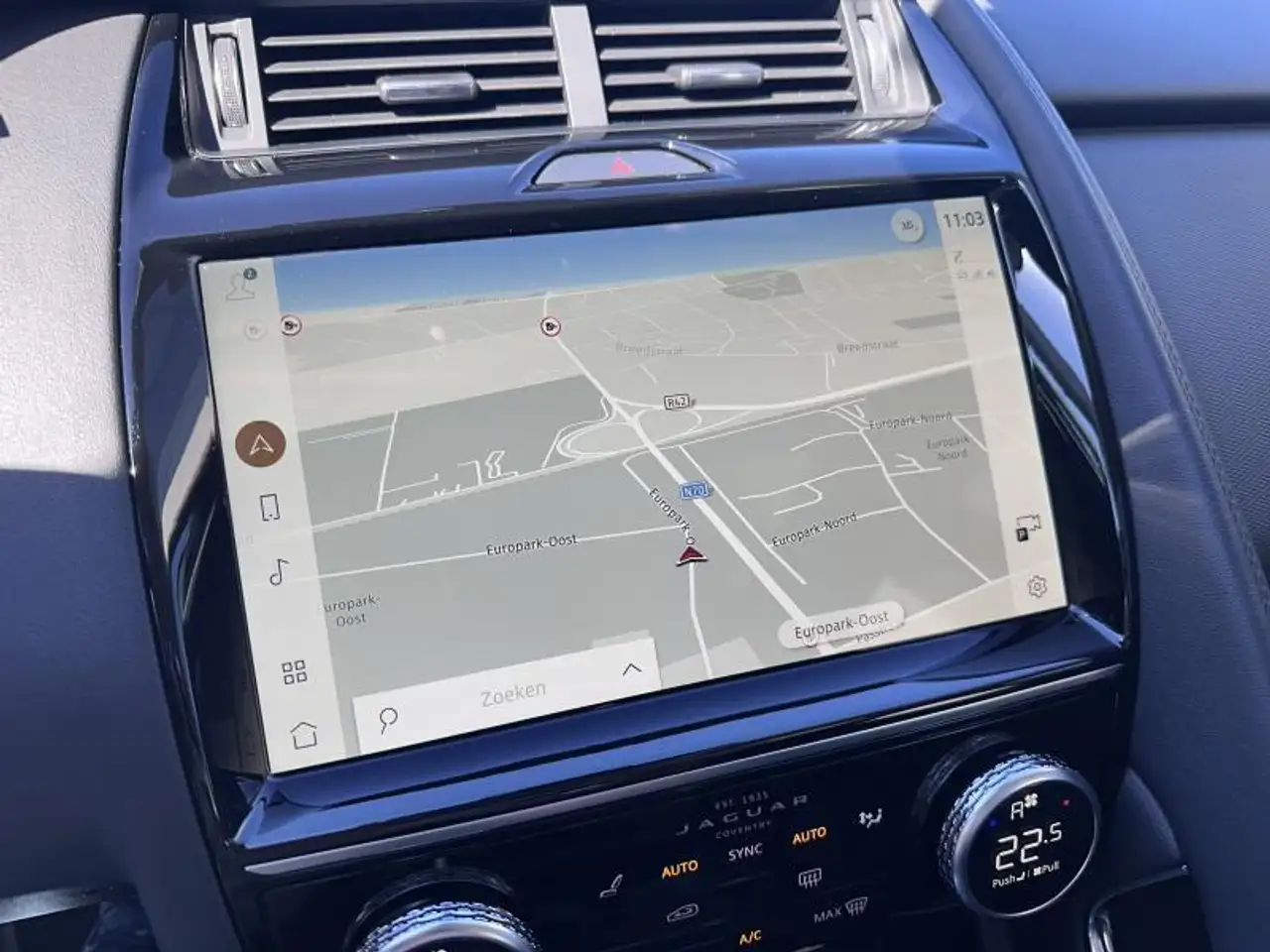 Jaguar E-Pace - 8