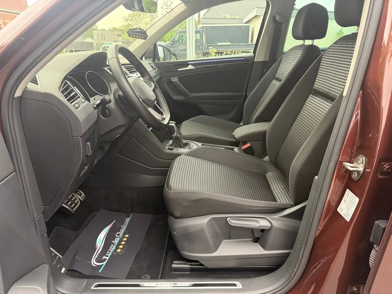 Volkswagen Tiguan - 11