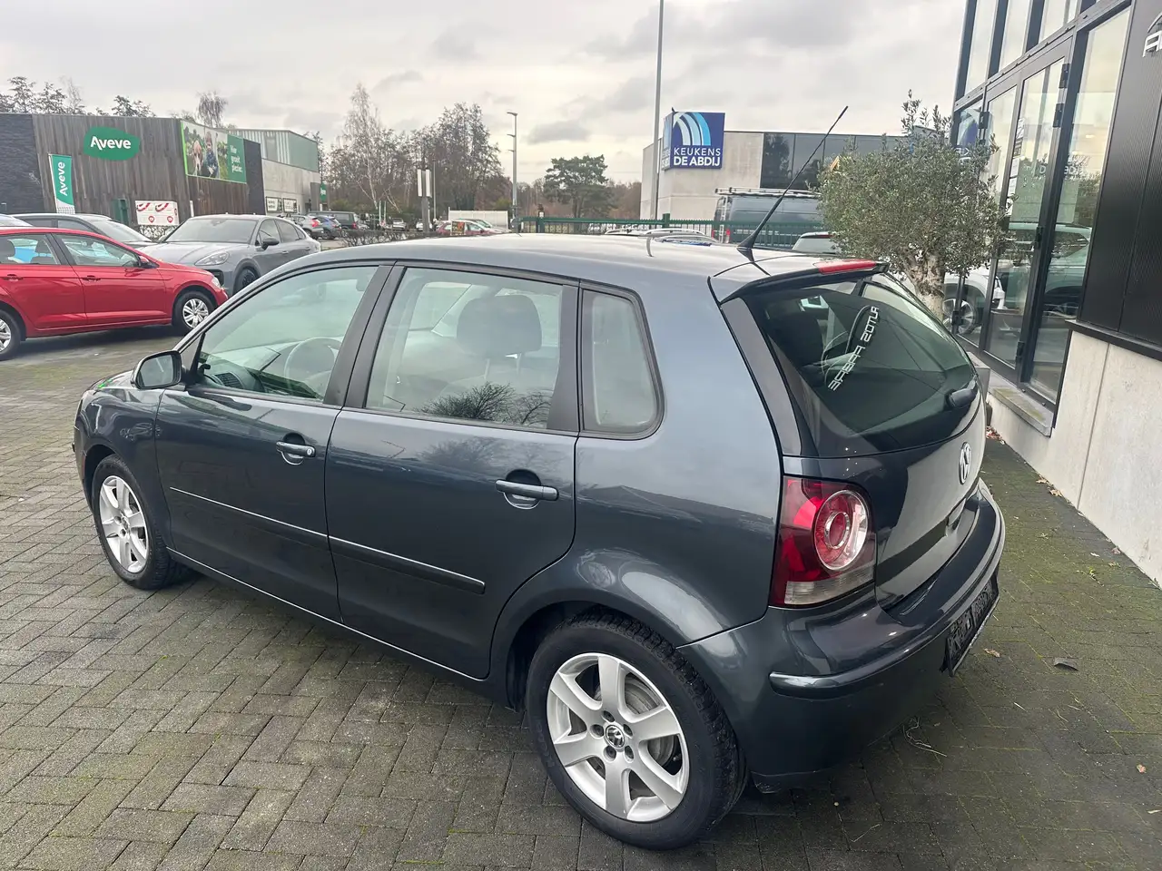 Volkswagen Polo - 4