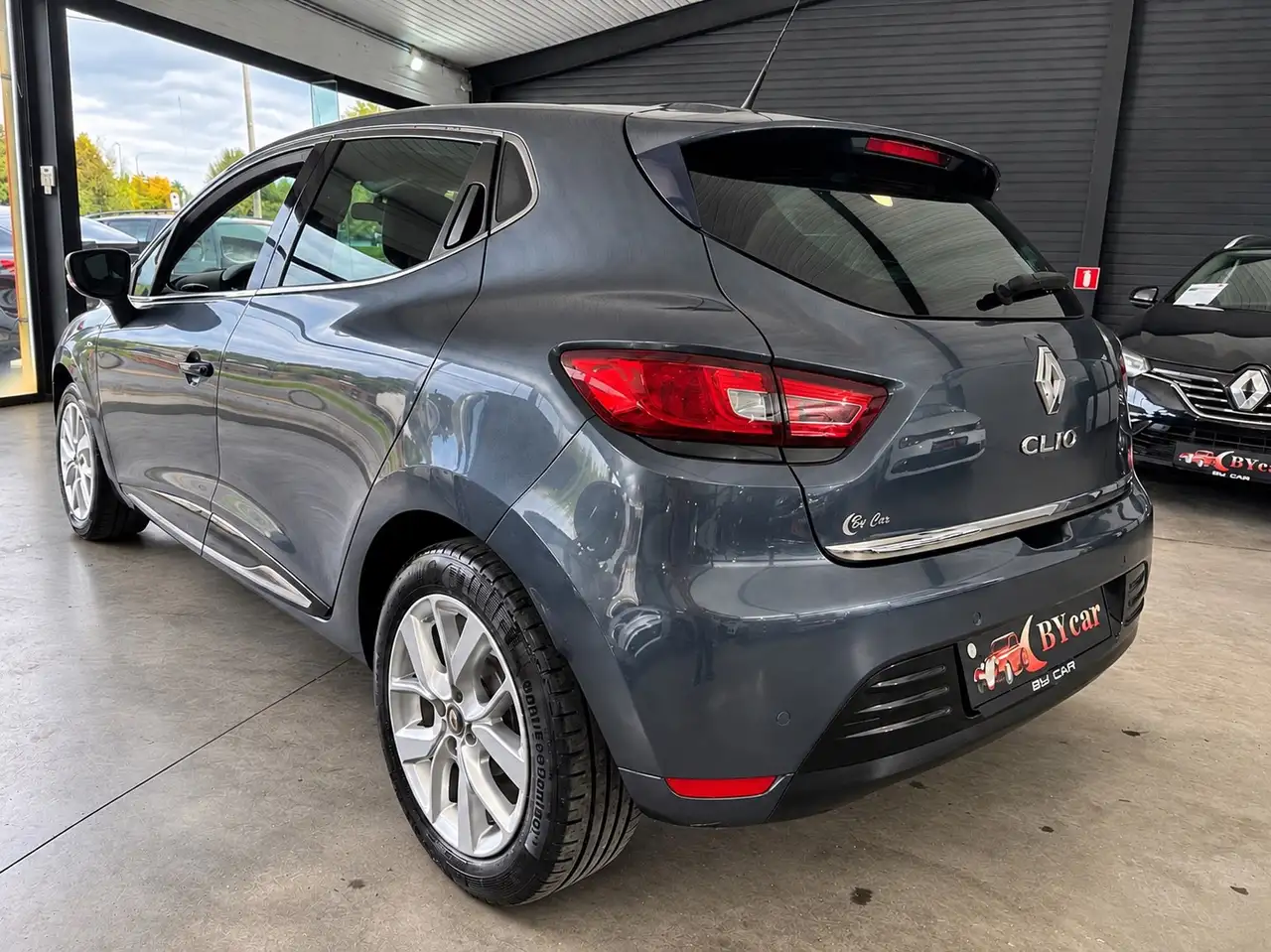 Renault Clio - 5