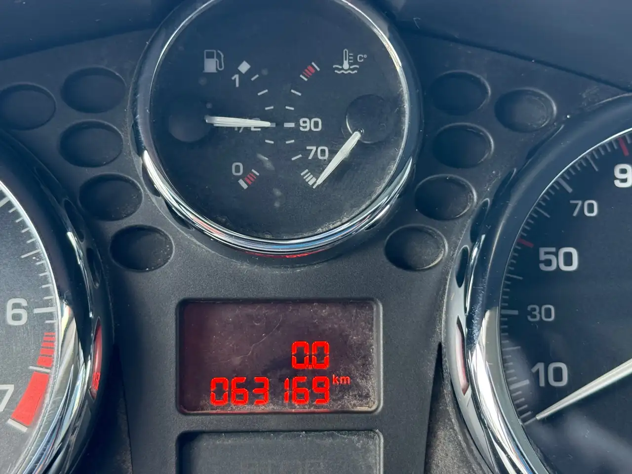 Peugeot 207 - 12
