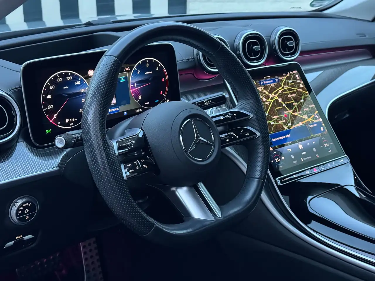 Mercedes-Benz C 200 - 11