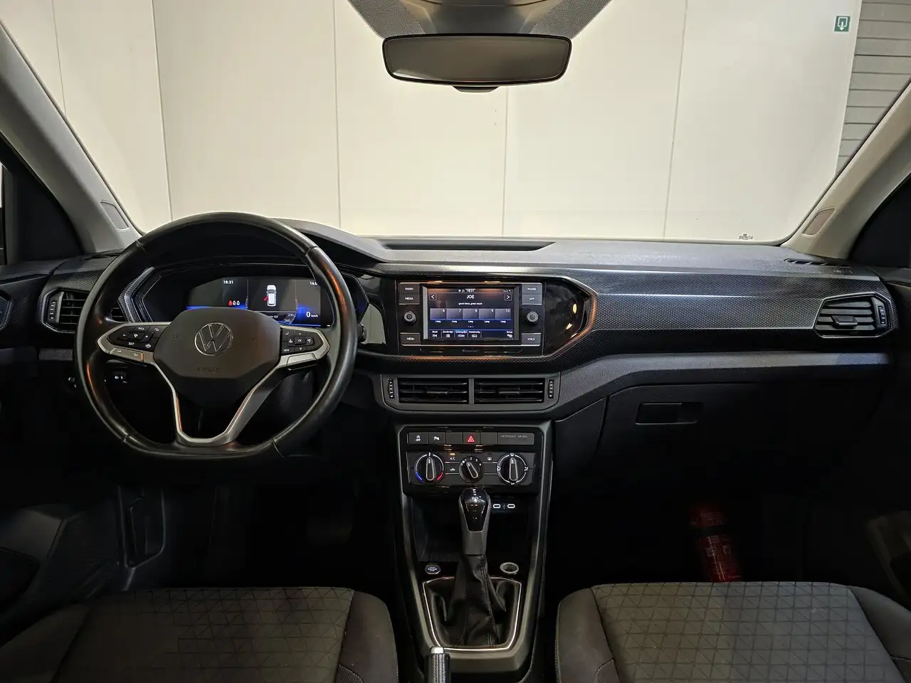 Volkswagen T-Cross - 10