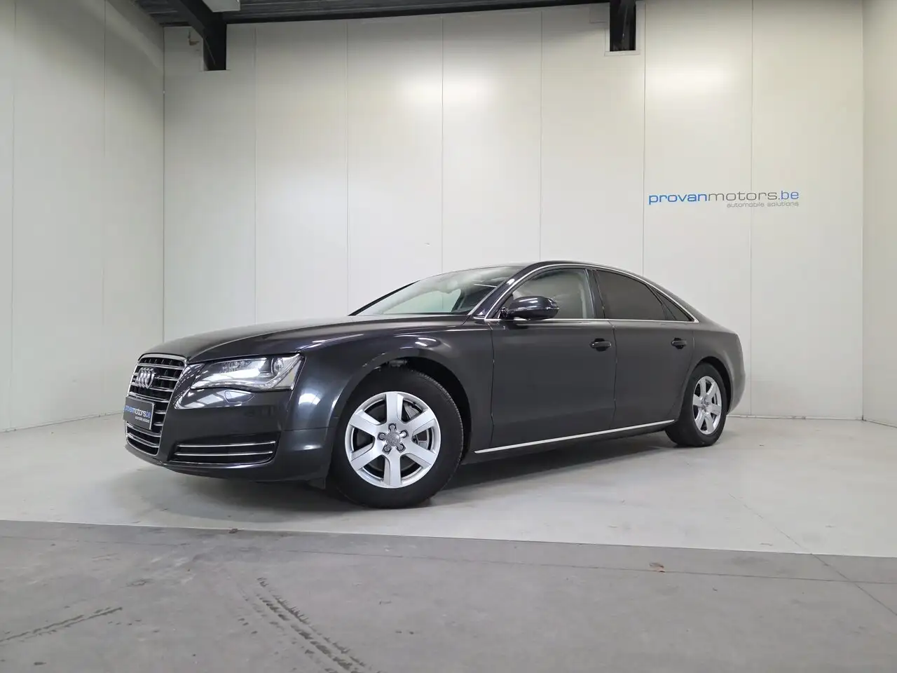 Audi A8 - 4