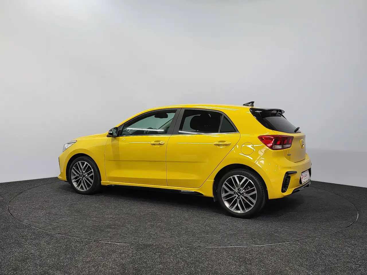 Kia Rio - 4
