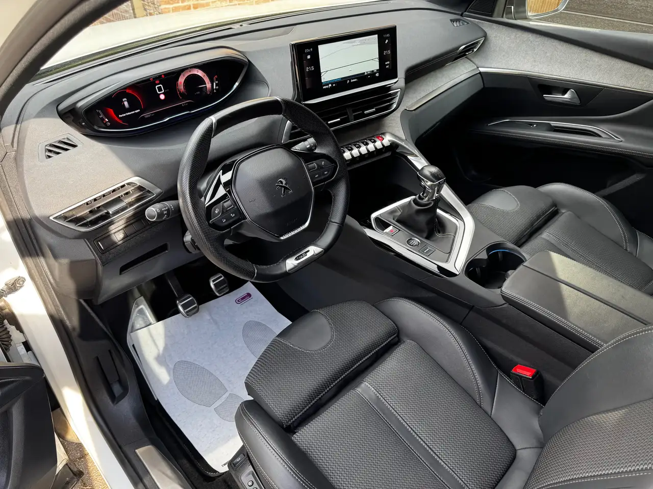 Peugeot 3008 - 8