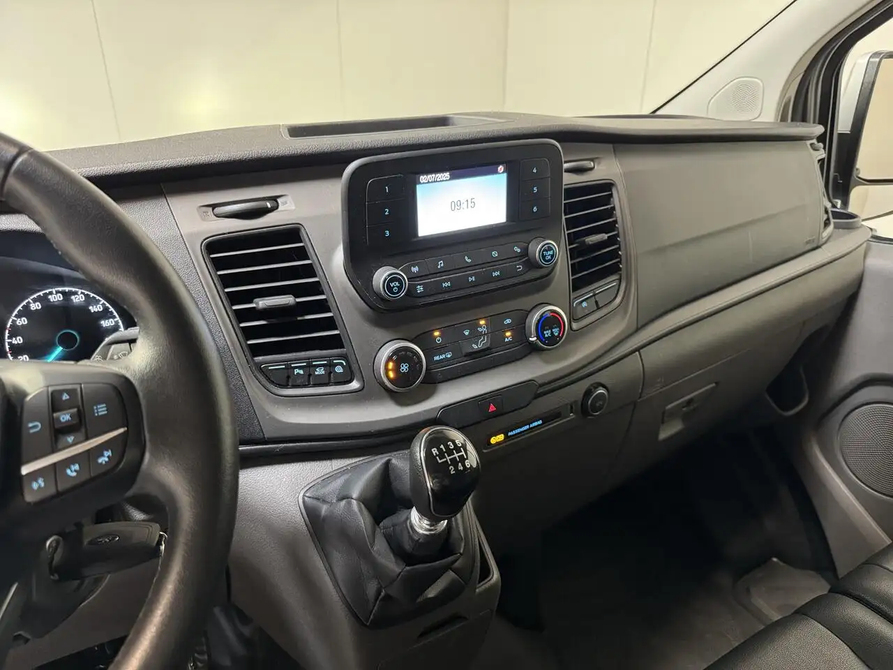 Ford Transit - 12
