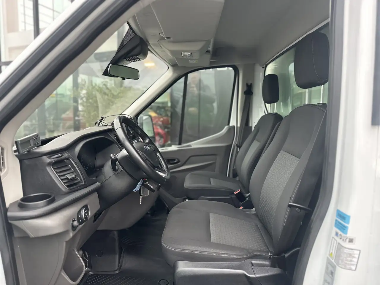 Ford Transit - 11