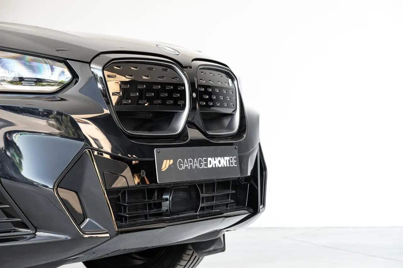 BMW iX3 - 9