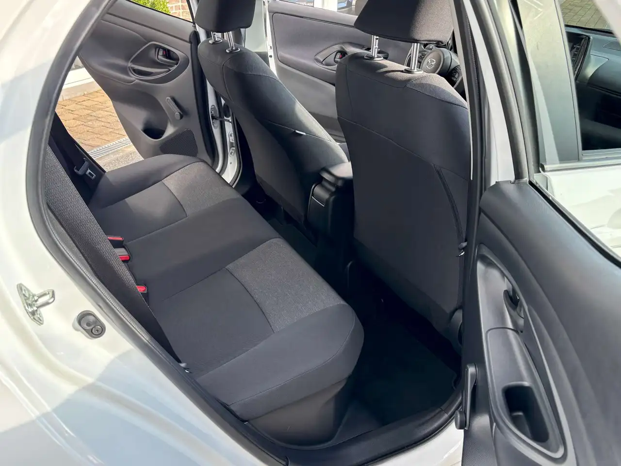 Mazda 2 - 9
