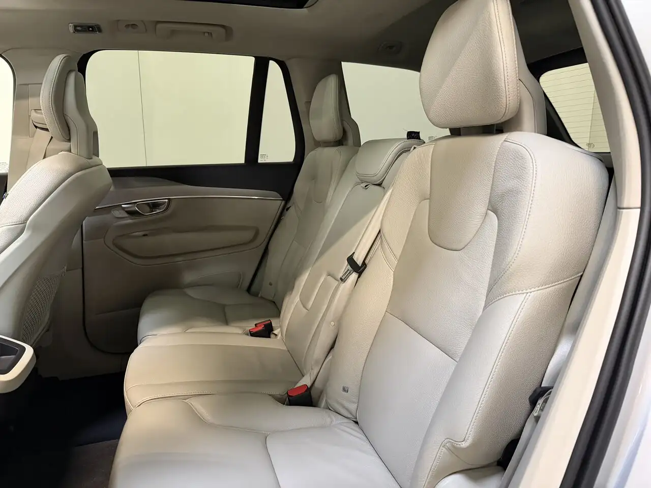 Volvo XC90 - 10