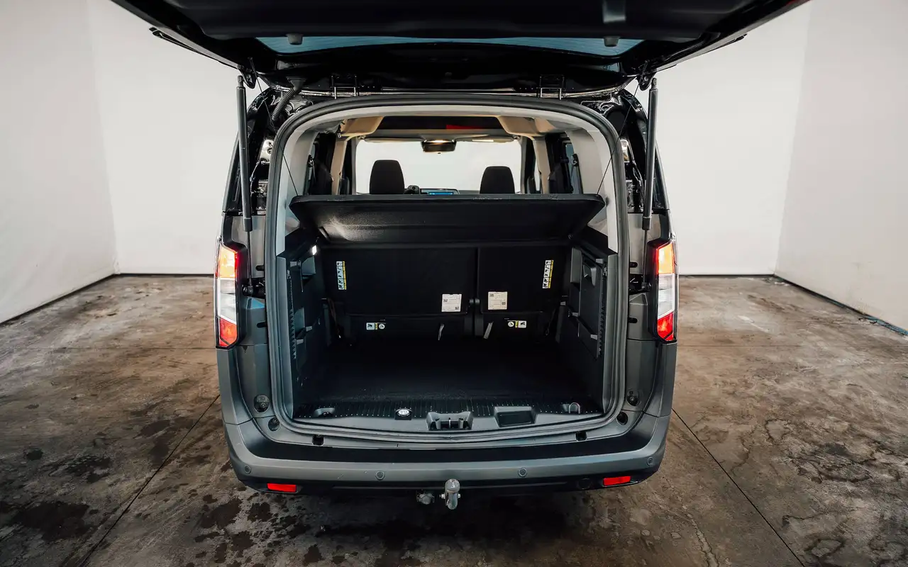Ford Tourneo Courier - 8