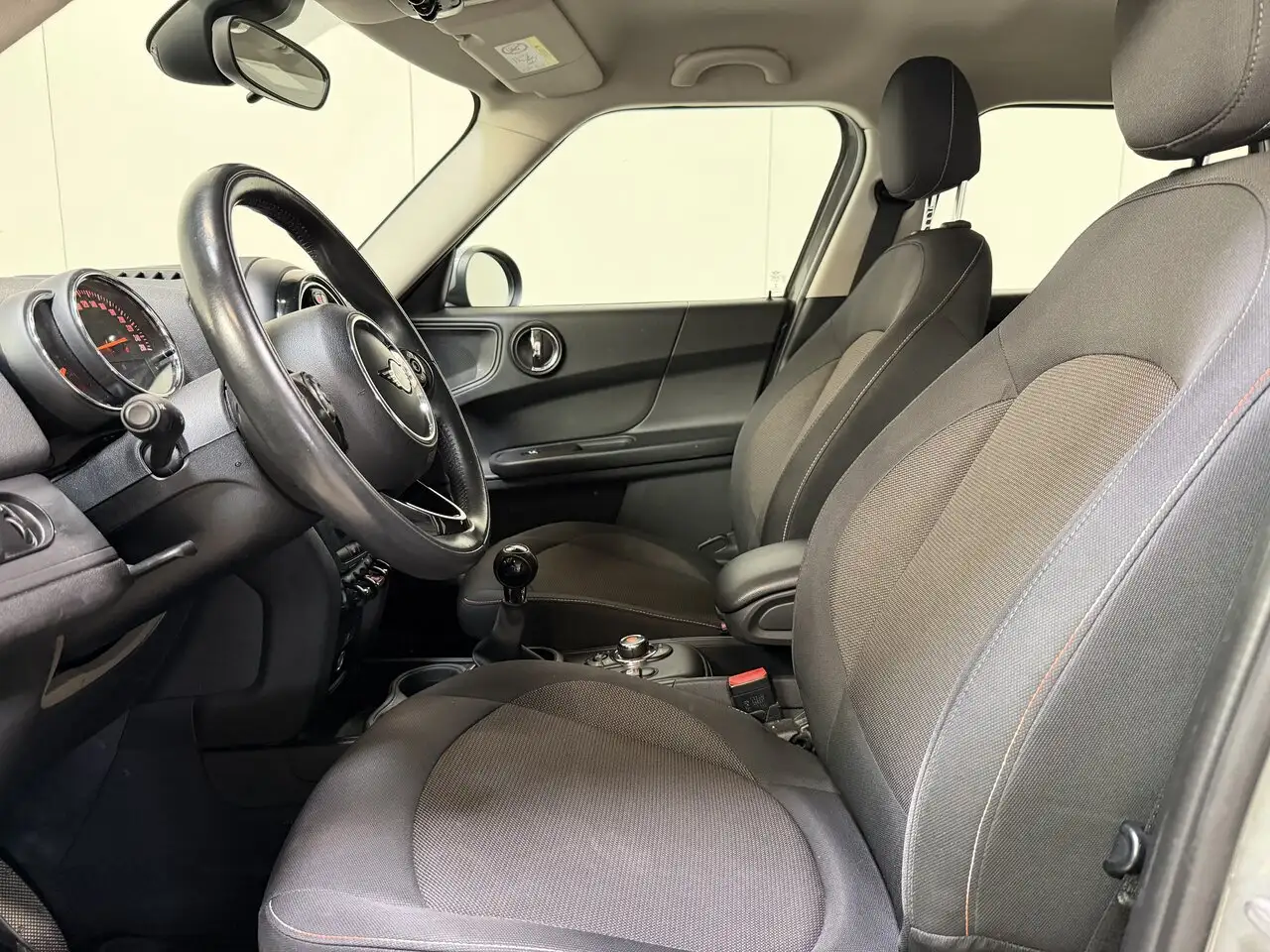 MINI One Countryman - 8