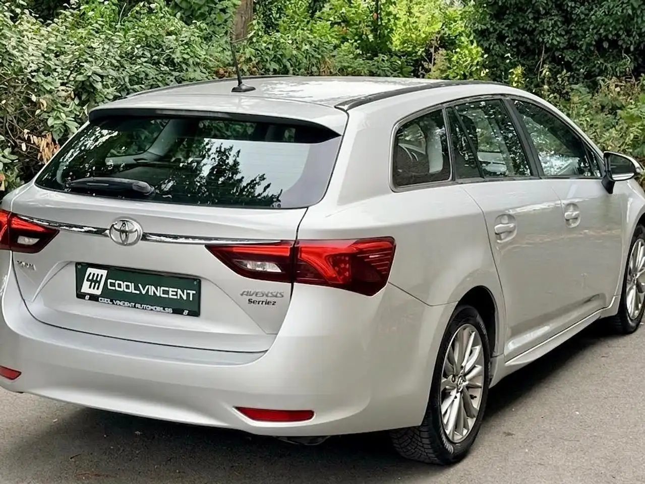 Toyota Avensis - 8