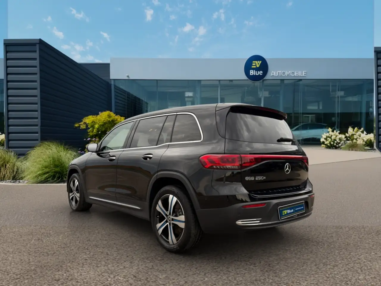Mercedes-Benz EQB 250 - 4