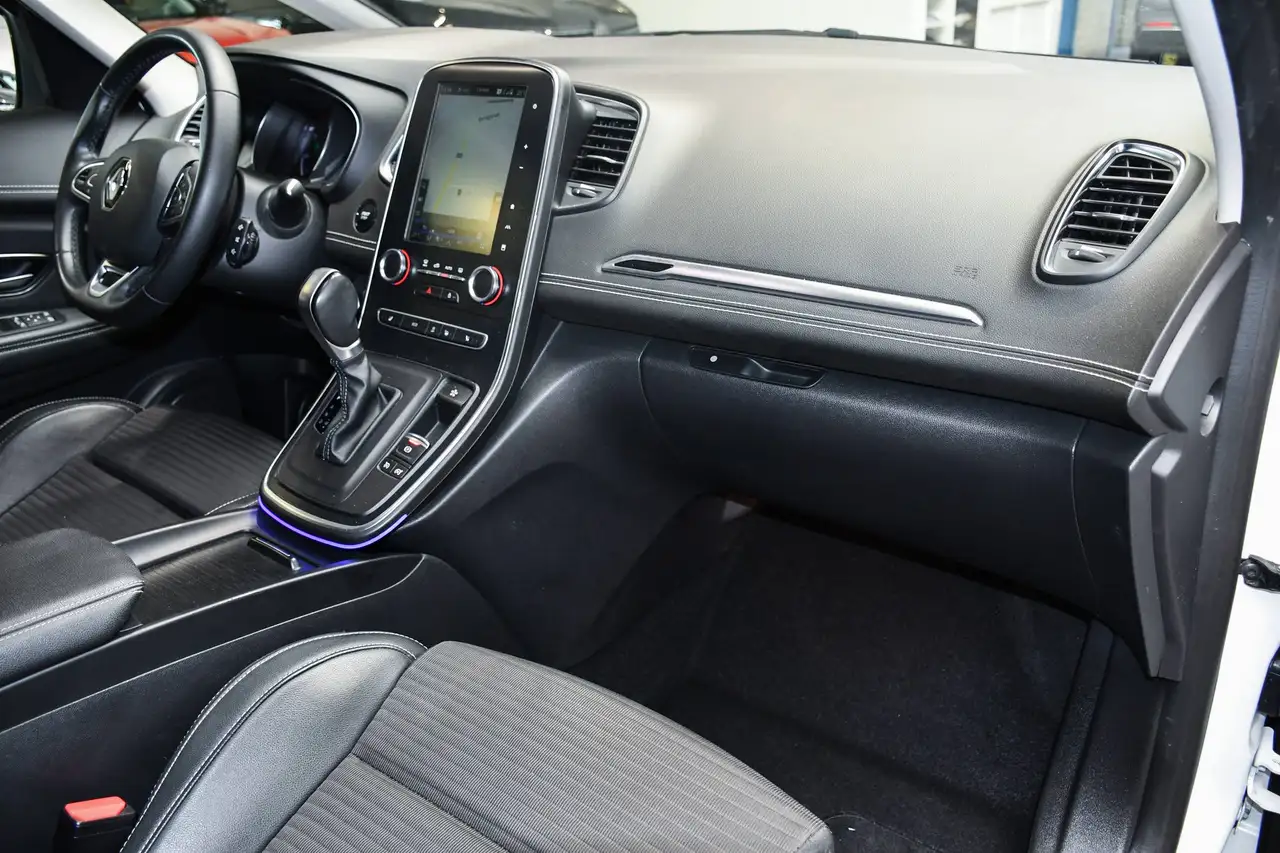 Renault Scenic - 7