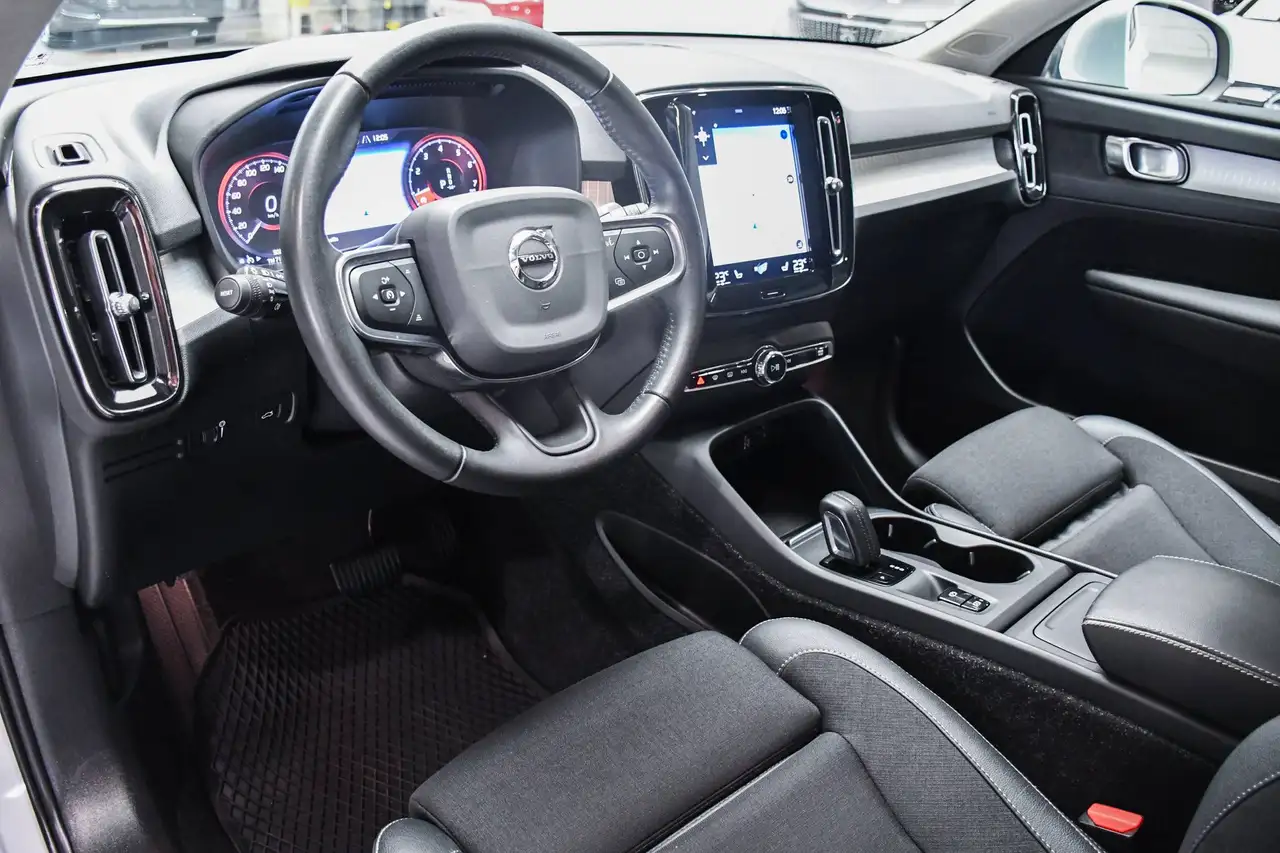 Volvo XC40 - 9