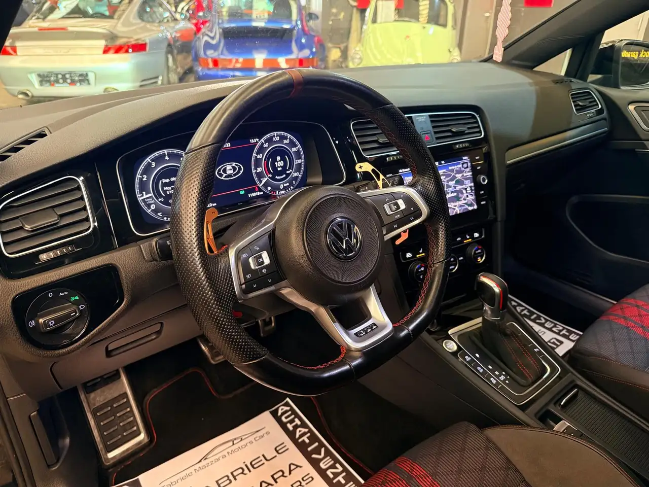 Volkswagen Golf - 27