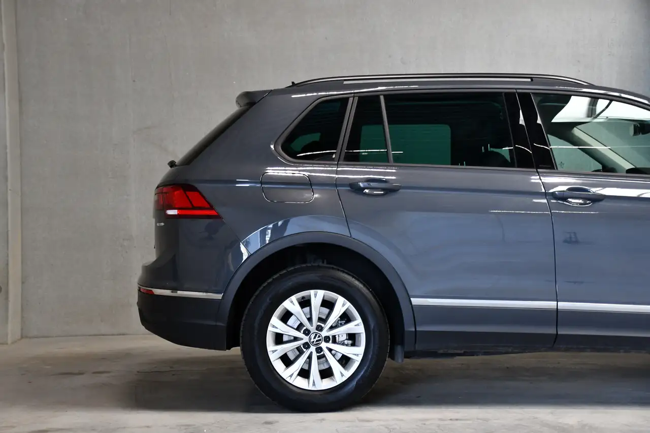Volkswagen Tiguan - 10