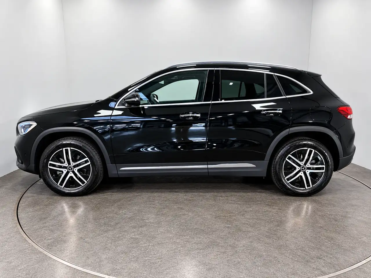 Mercedes-Benz GLA 250 - 2