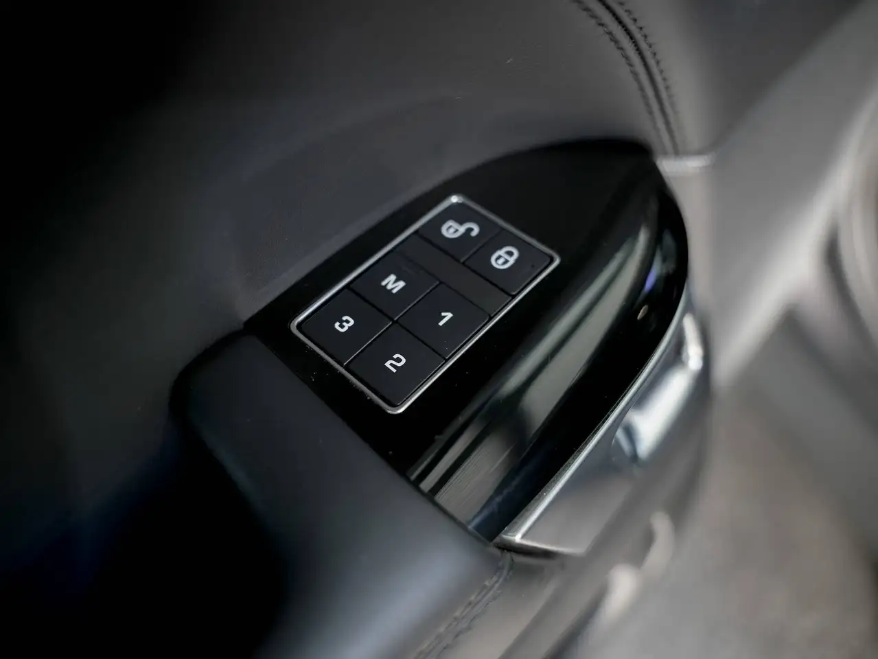 Land Rover Range Rover Sport - 11