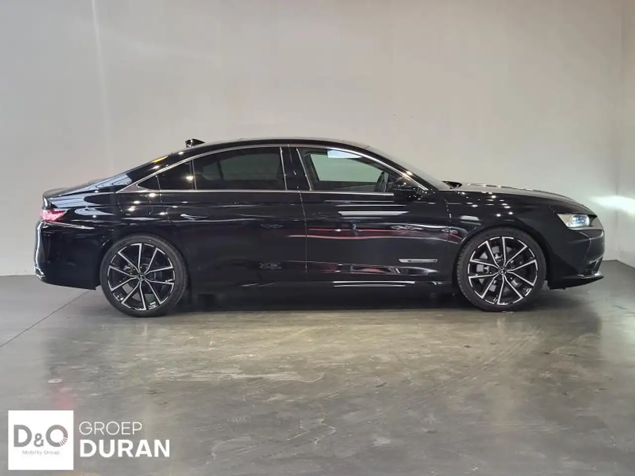 DS Automobiles DS 9 - 8