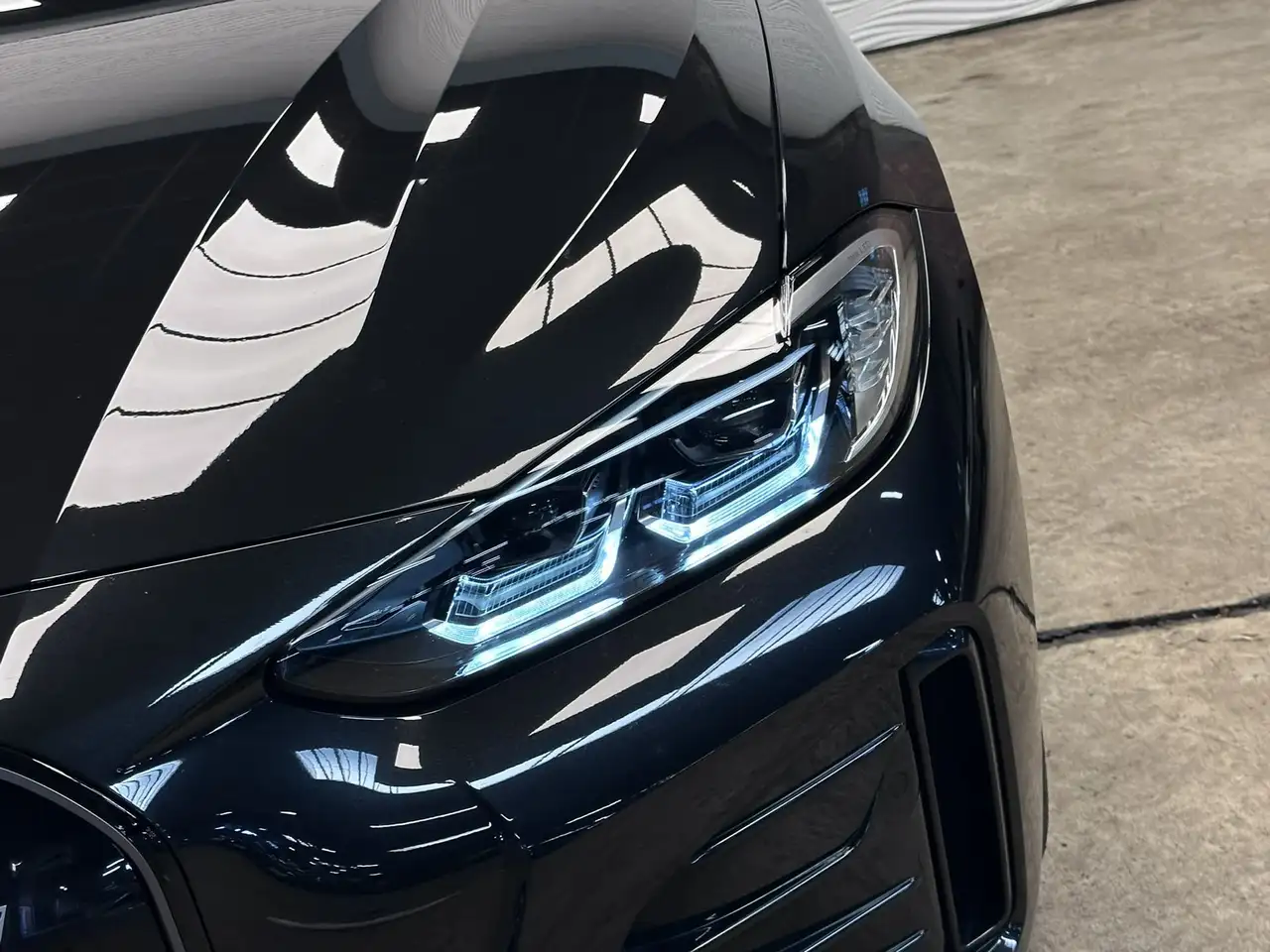 BMW i4 - 6