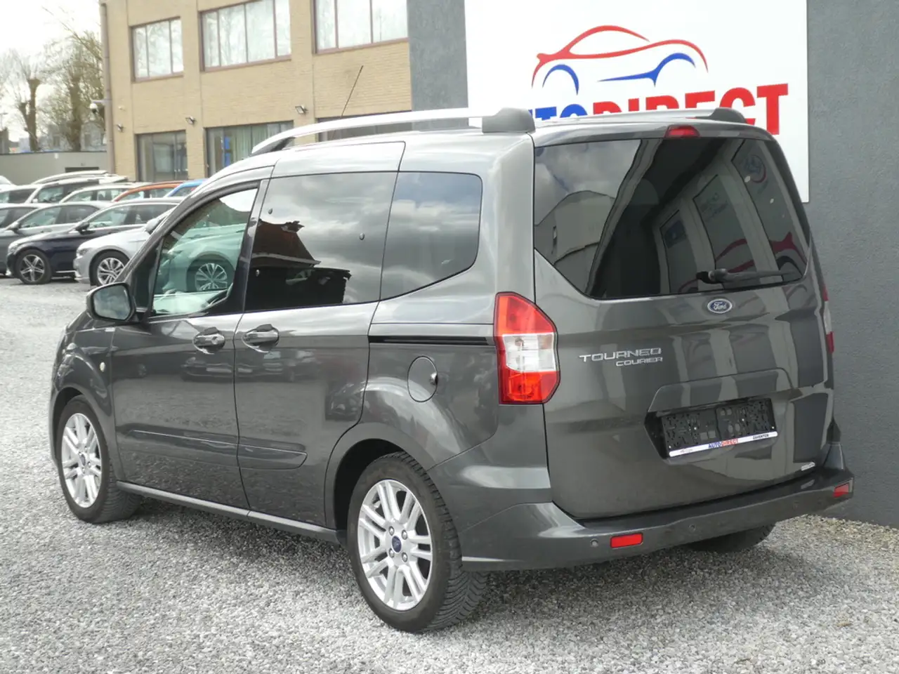 Ford Tourneo Courier - 3