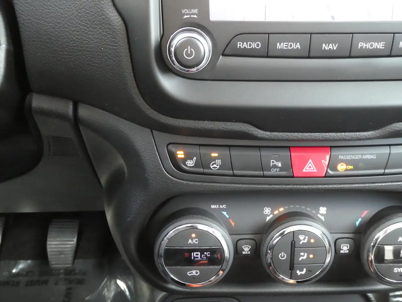 Jeep Renegade - 11